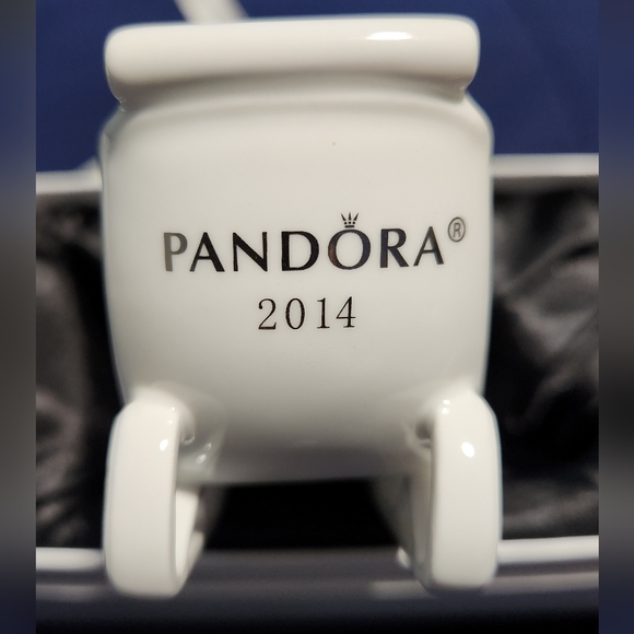 Pandora Sleigh Ornament - Picture 3 of 6